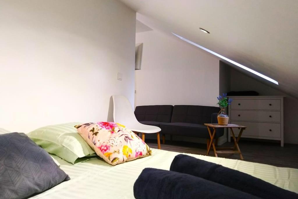 Le Cours Foucault - 3 Appartements - 8 Couchages Montauban Luaran gambar